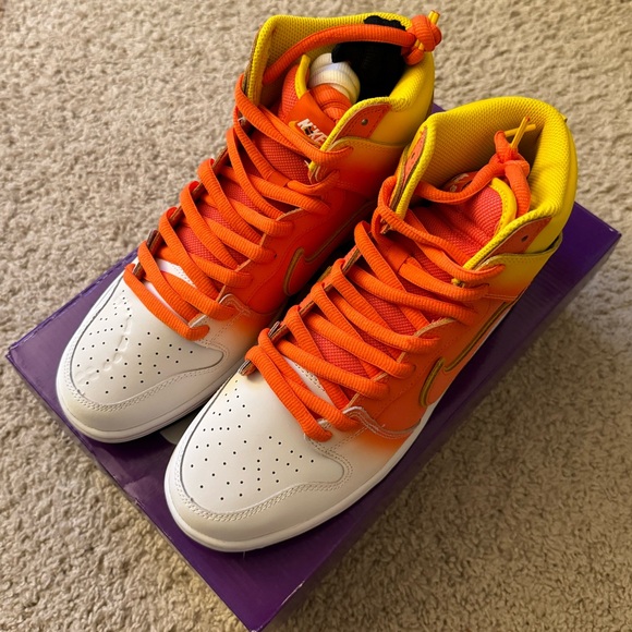 Nike SB Dunk High Pro Sweet Tooth Candy Corn - Picture 3 of 7